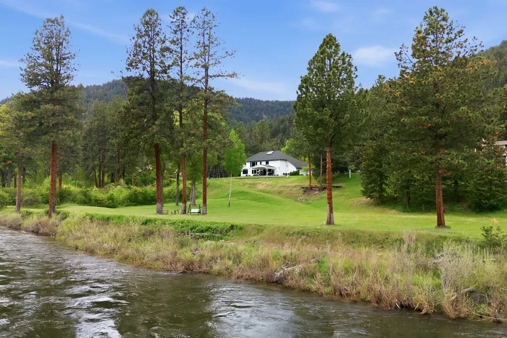 29109 Hwy 10 W Huson MT 59846