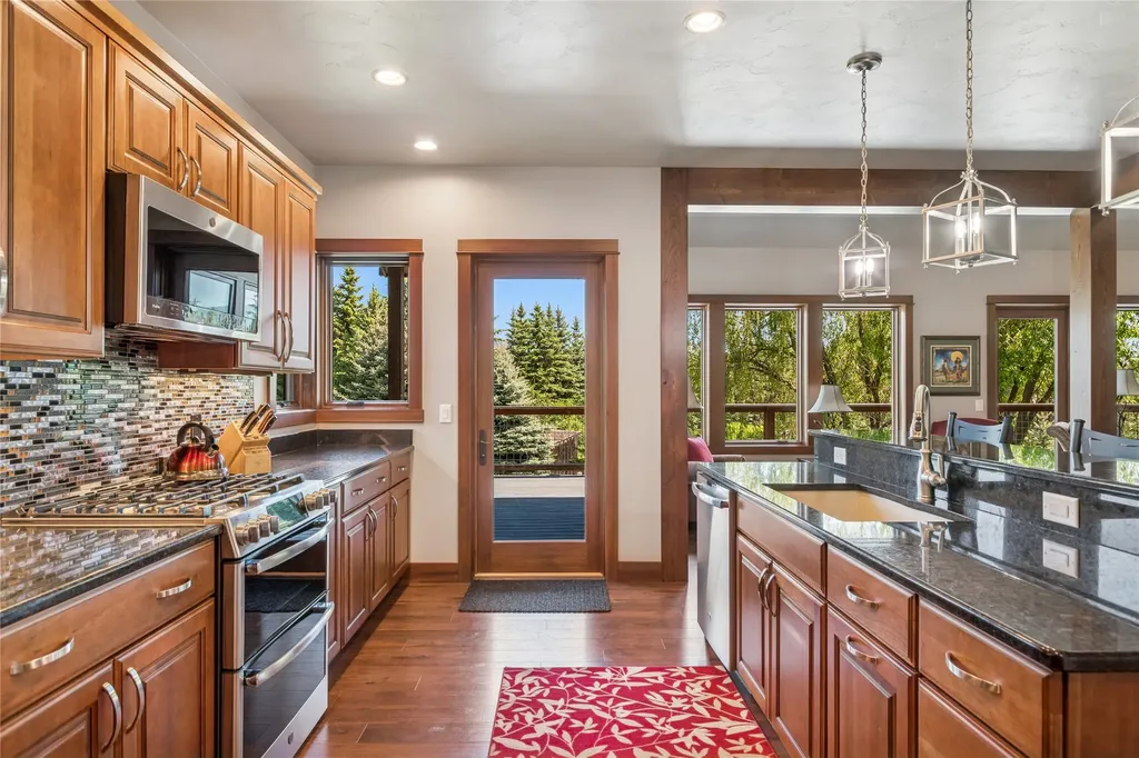 310 & 312 Fairway Drive Whitefish MT 59937