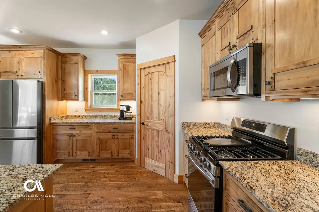 4928 Smallwood Court Helena MT 59601