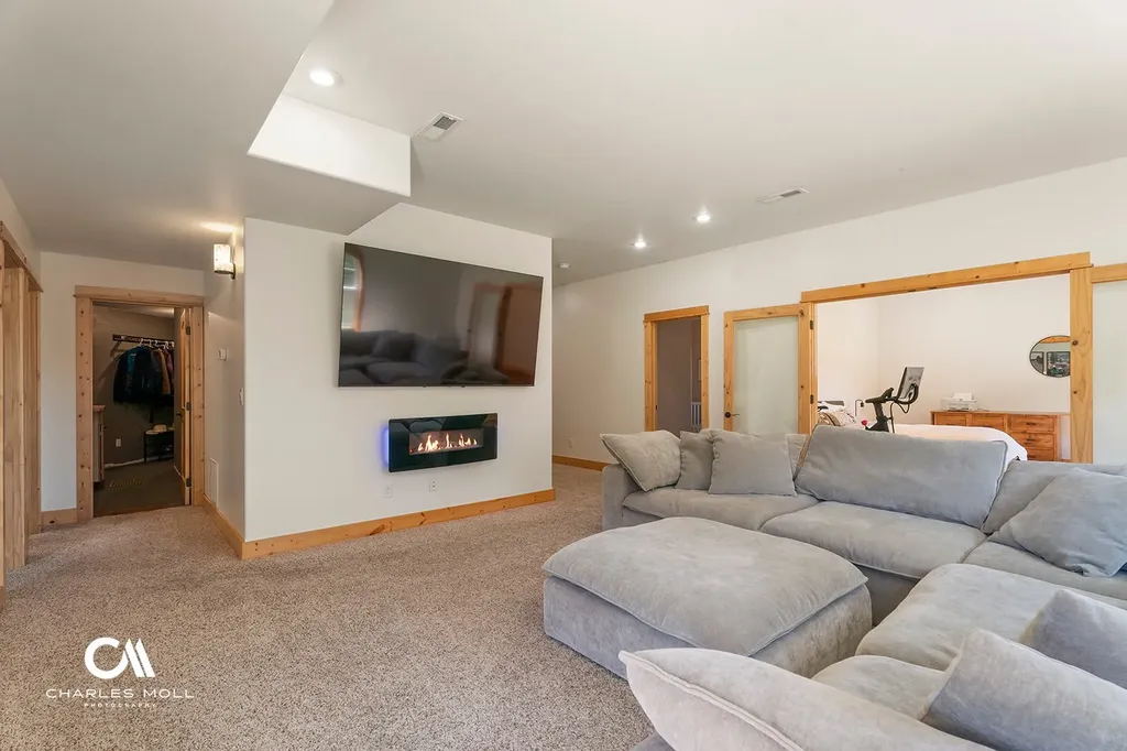 4928 Smallwood Court Helena MT 59601