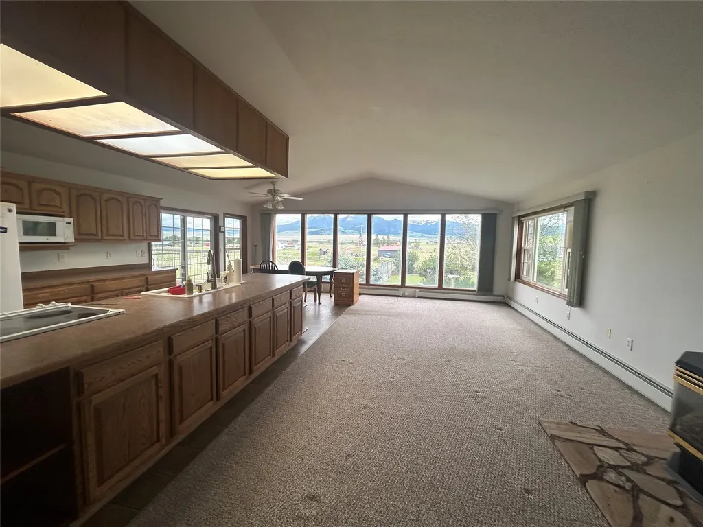 3 Chesapeake Drive Livingston MT 59047