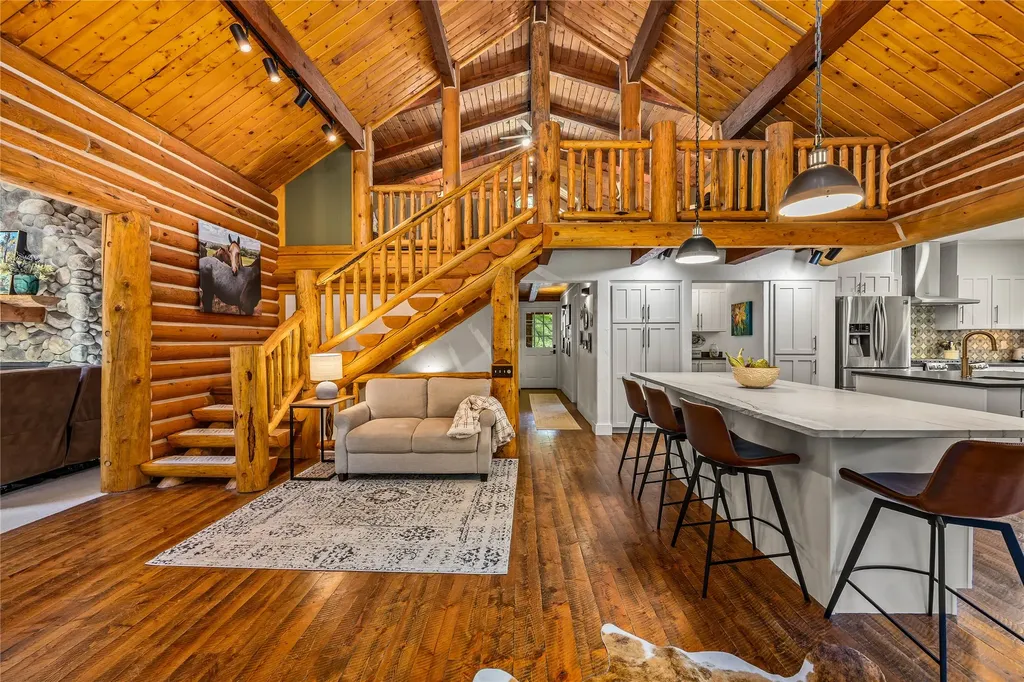 1220 Bear Creek Trail Victor MT 59875