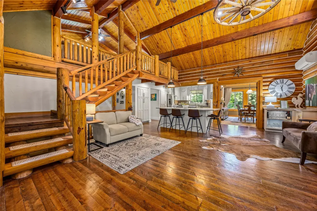 1220 Bear Creek Trail Victor MT 59875