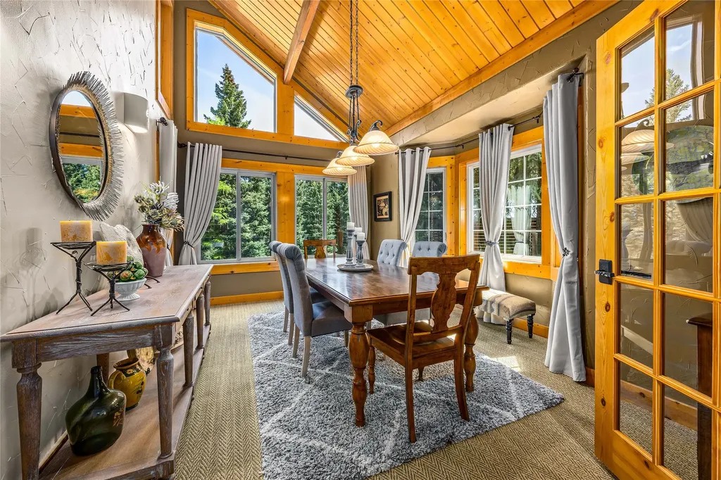 1220 Bear Creek Trail Victor MT 59875