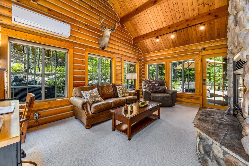 1220 Bear Creek Trail Victor MT 59875