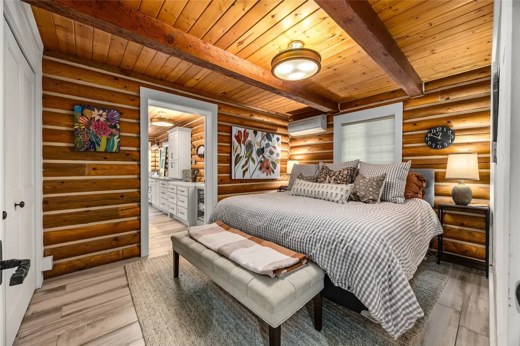 1220 Bear Creek Trail Victor MT 59875