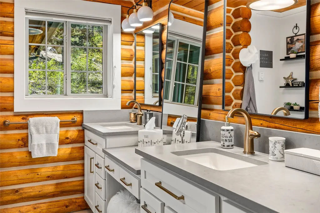 1220 Bear Creek Trail Victor MT 59875