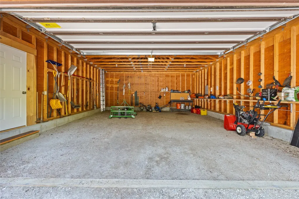 1220 Bear Creek Trail Victor MT 59875