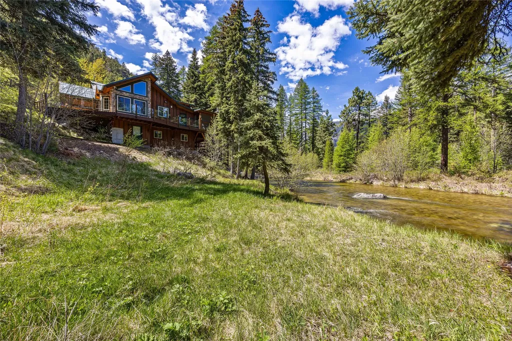 1220 Bear Creek Trail Victor MT 59875