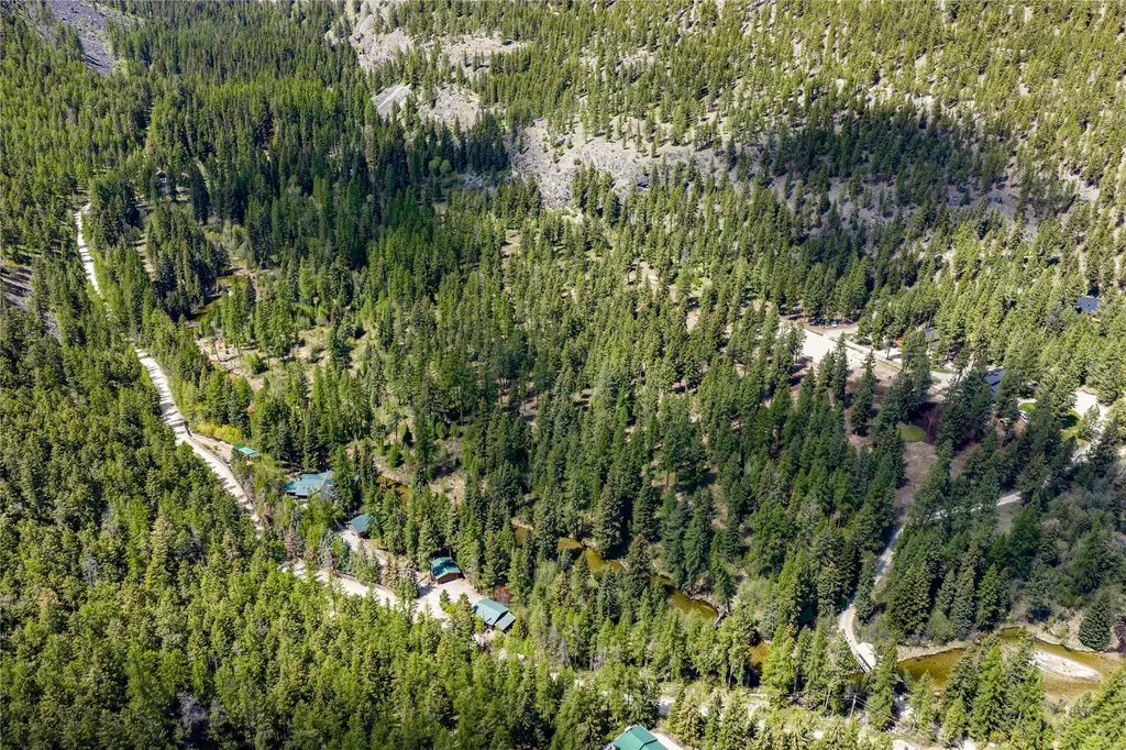 1220 Bear Creek Trail Victor MT 59875