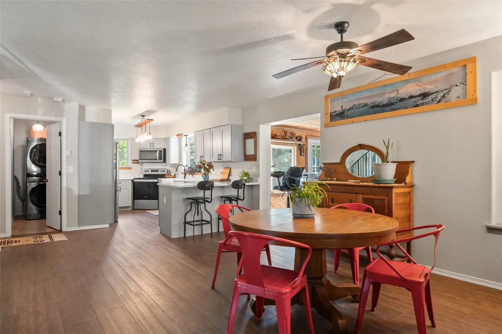 41255 Pine Tree Lane Polson MT 59860