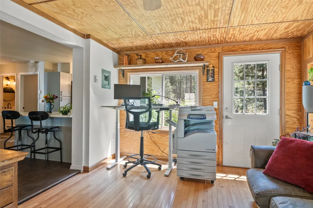 41255 Pine Tree Lane Polson MT 59860