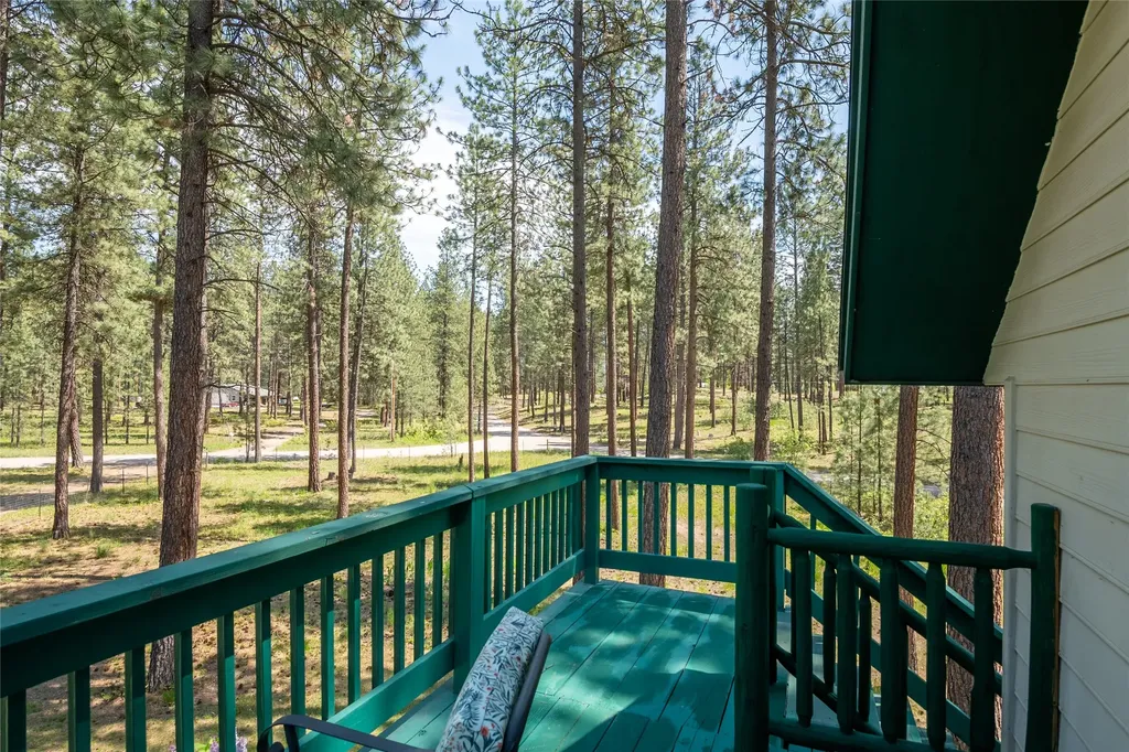 41255 Pine Tree Lane Polson MT 59860