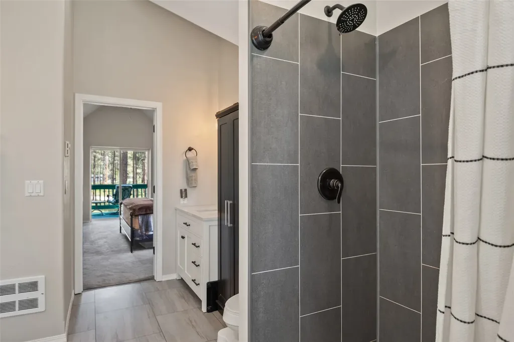 41255 Pine Tree Lane Polson MT 59860