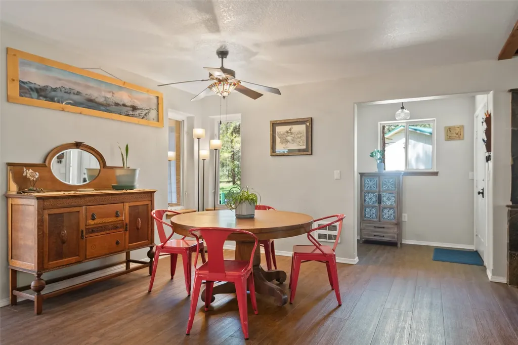 41255 Pine Tree Lane Polson MT 59860