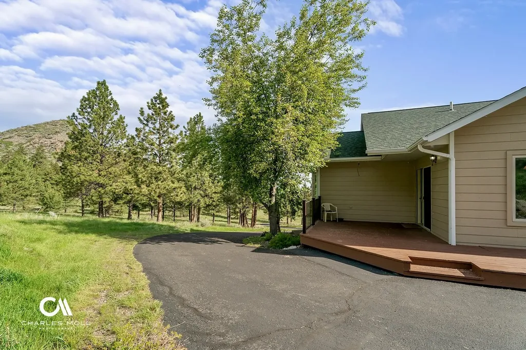 50 Ruby Mountain Road Clancy MT 59634