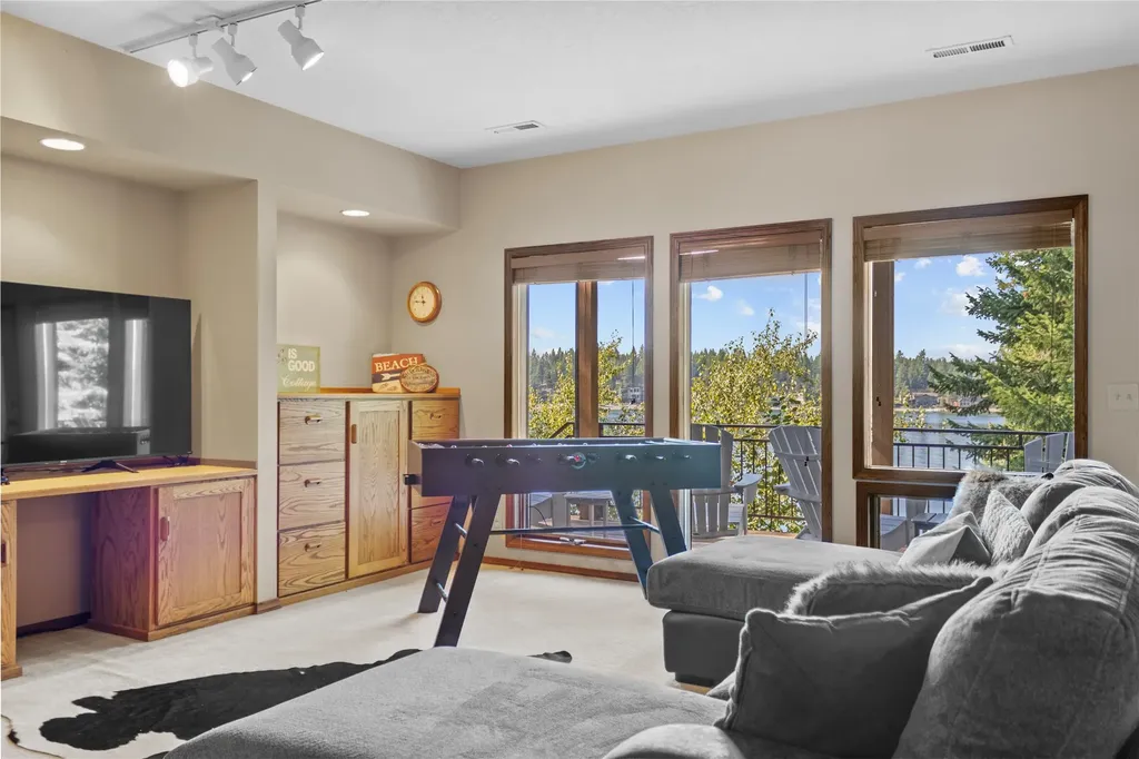 938 Yeoman Hall Road Kalispell MT 59901