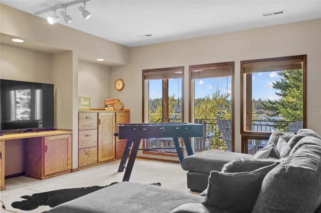 938 Yeoman Hall Road Kalispell MT 59901