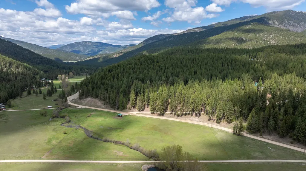 31850 Yearling Run Alberton MT 59820
