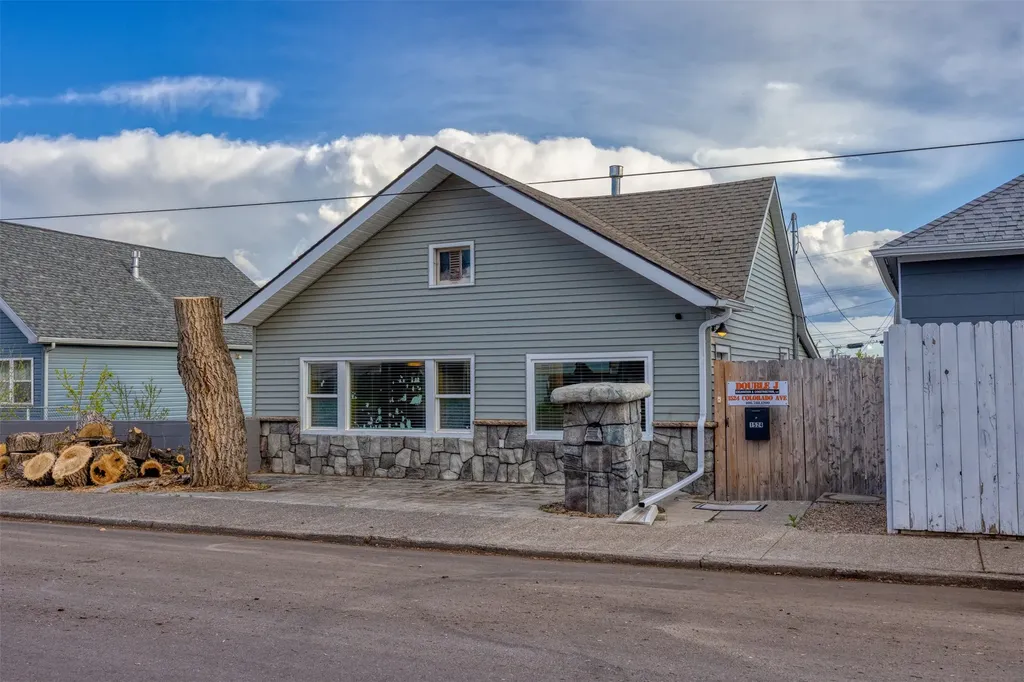 1524 Colorado Avenue Black Eagle MT 59414