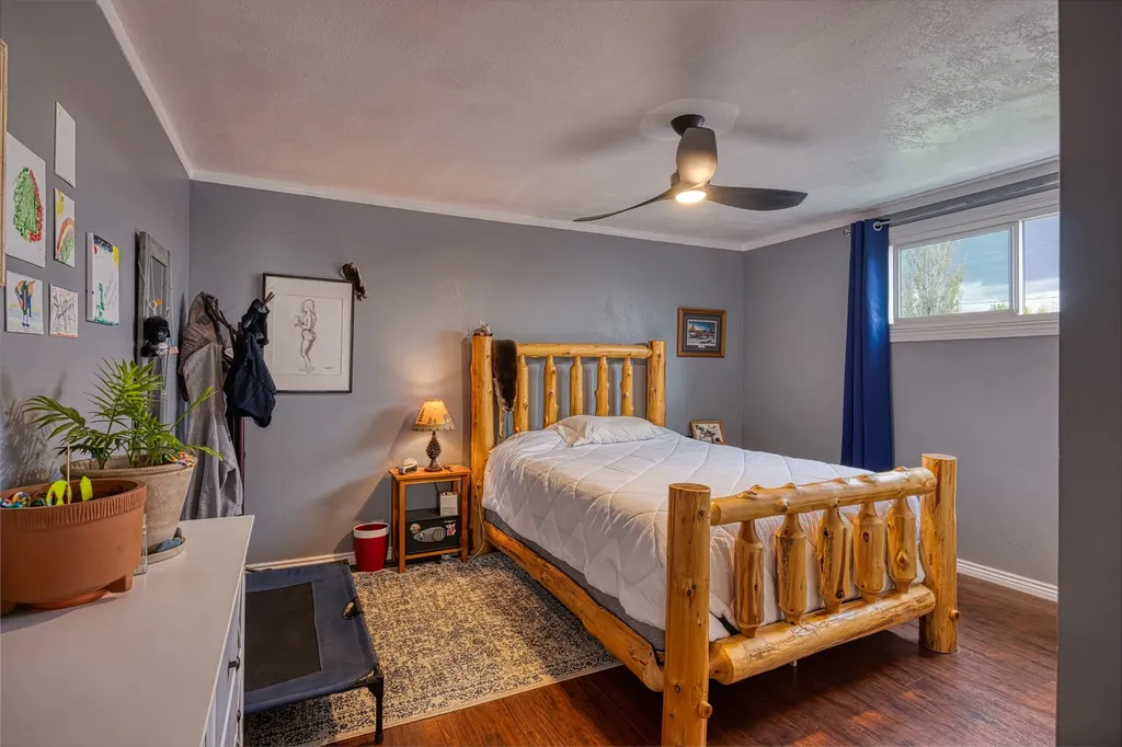 1524 Colorado Avenue Black Eagle MT 59414