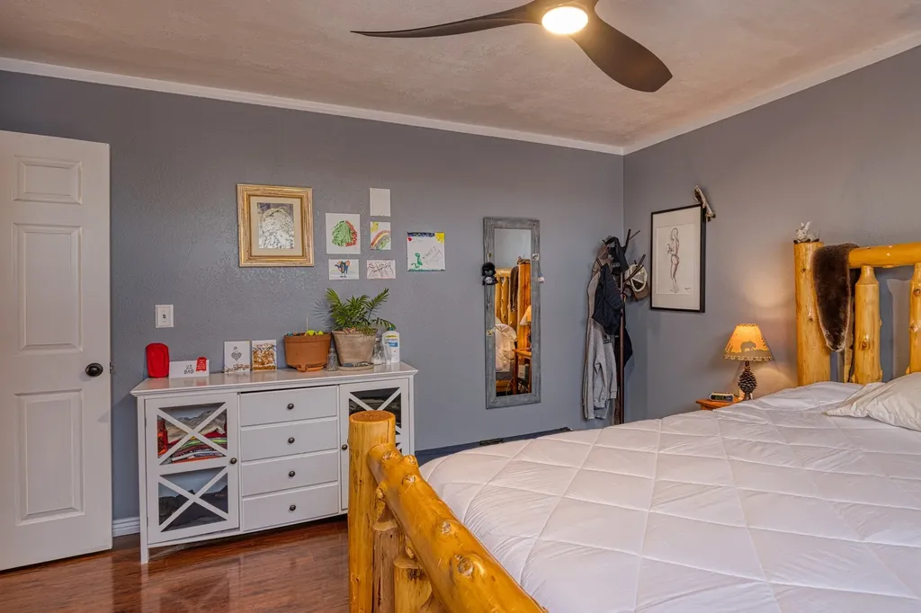 1524 Colorado Avenue Black Eagle MT 59414