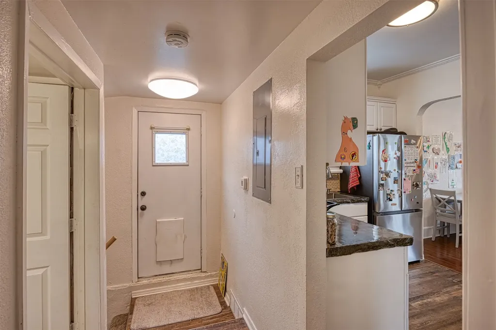 1524 Colorado Avenue Black Eagle MT 59414