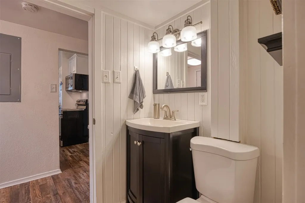 1524 Colorado Avenue Black Eagle MT 59414