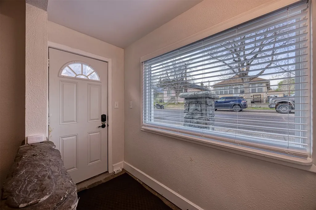 1524 Colorado Avenue Black Eagle MT 59414
