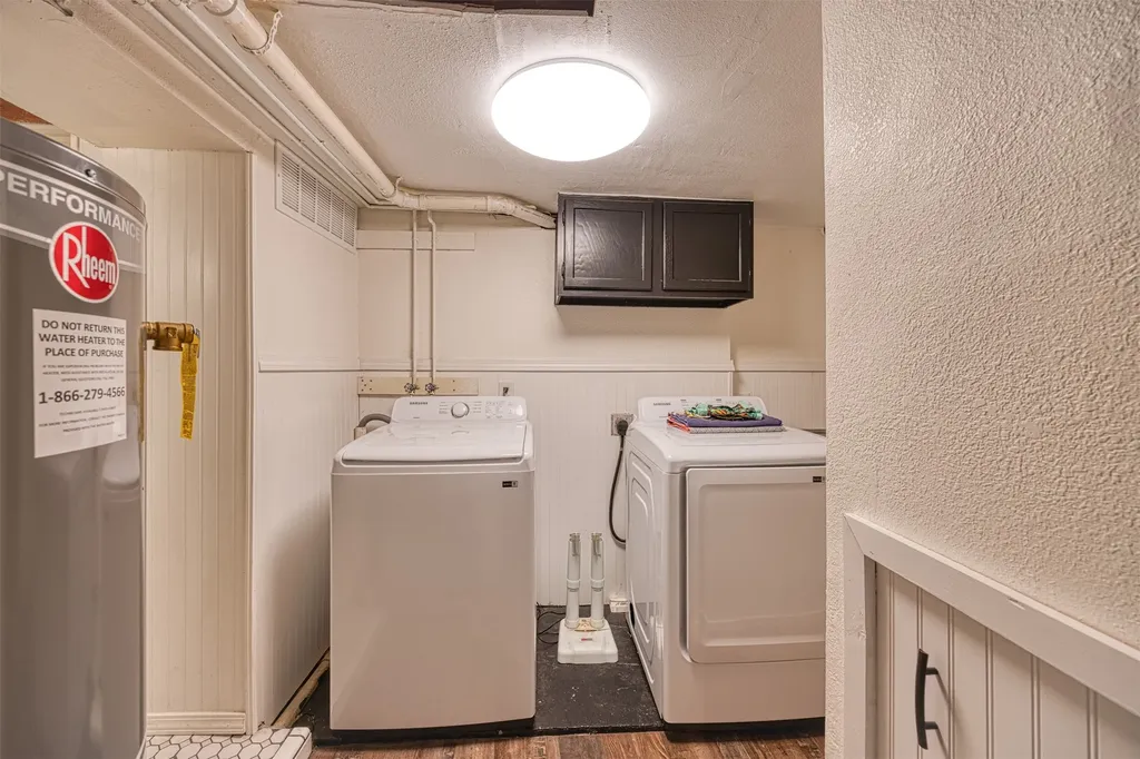 1524 Colorado Avenue Black Eagle MT 59414