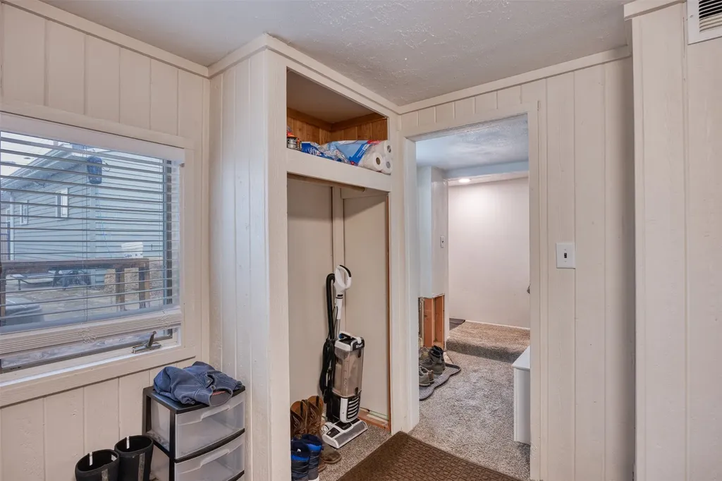 1524 Colorado Avenue Black Eagle MT 59414