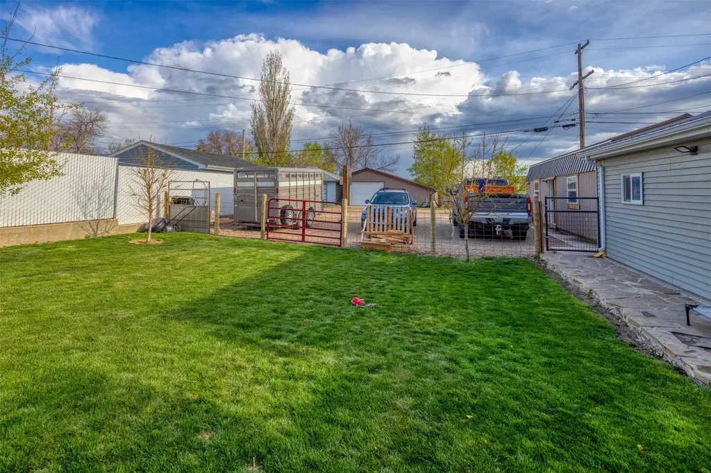 1524 Colorado Avenue Black Eagle MT 59414