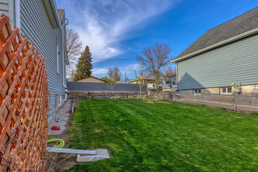 1524 Colorado Avenue Black Eagle MT 59414
