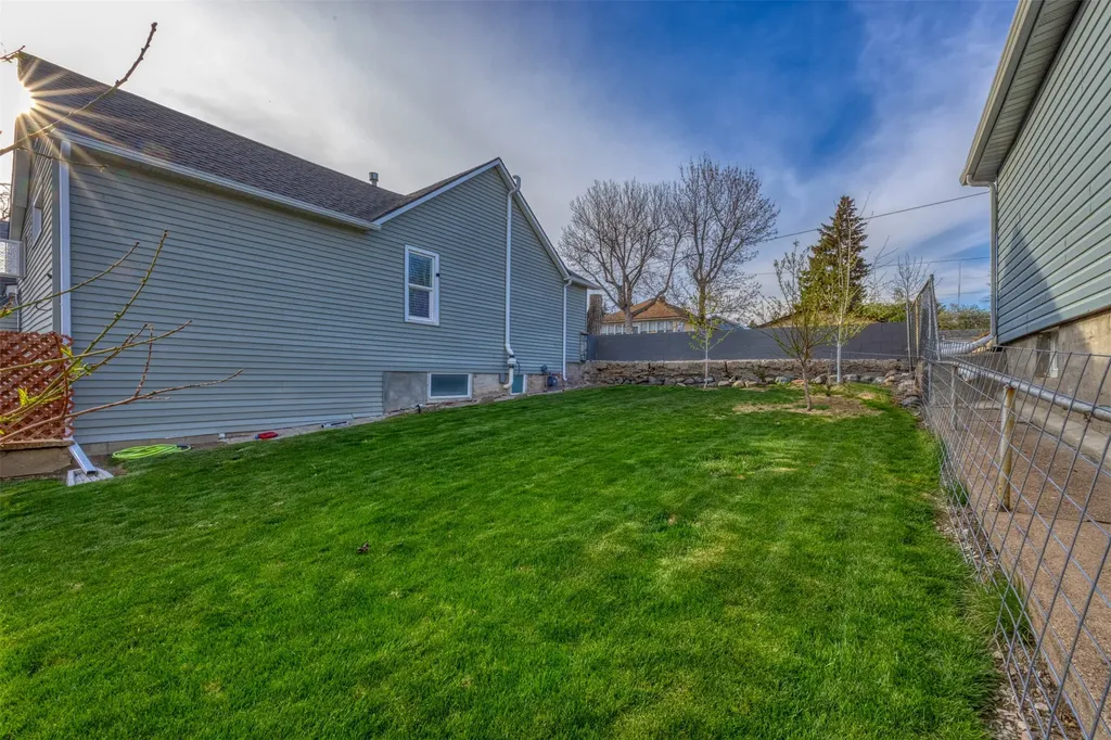 1524 Colorado Avenue Black Eagle MT 59414