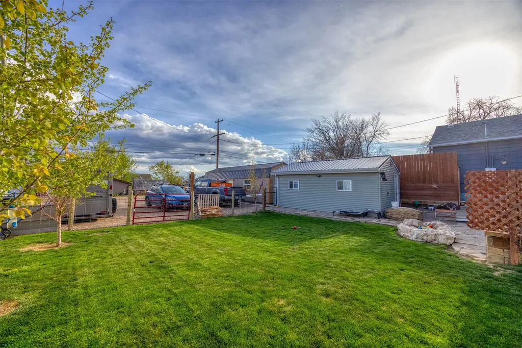 1524 Colorado Avenue Black Eagle MT 59414