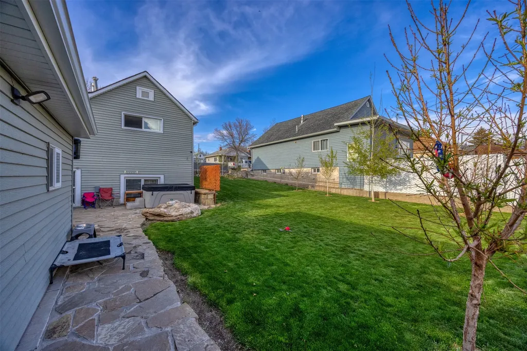1524 Colorado Avenue Black Eagle MT 59414