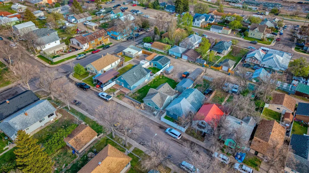 1524 Colorado Avenue Black Eagle MT 59414