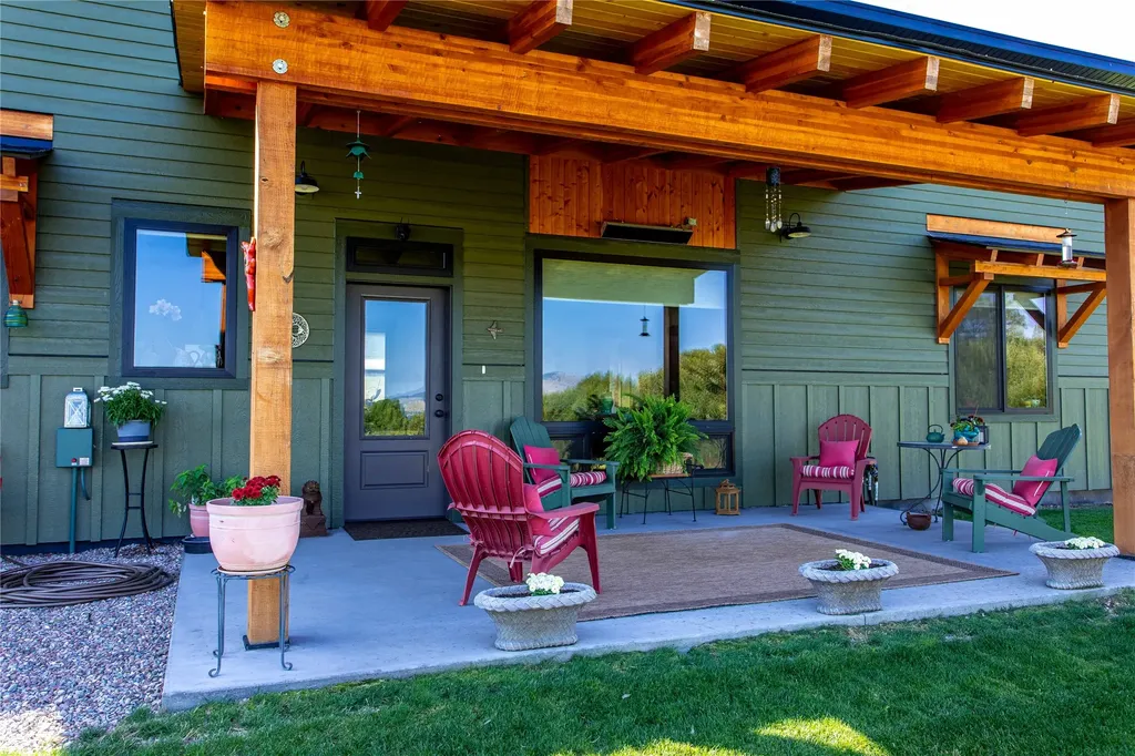 308 14th Avenue E Polson MT 59860