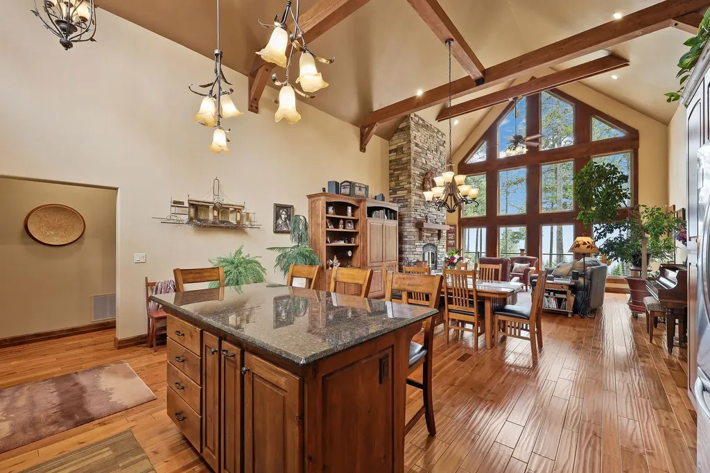 156 Goldenview Lane Lakeside MT 59922