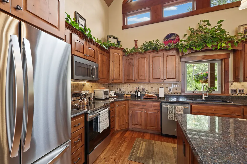 156 Goldenview Lane Lakeside MT 59922