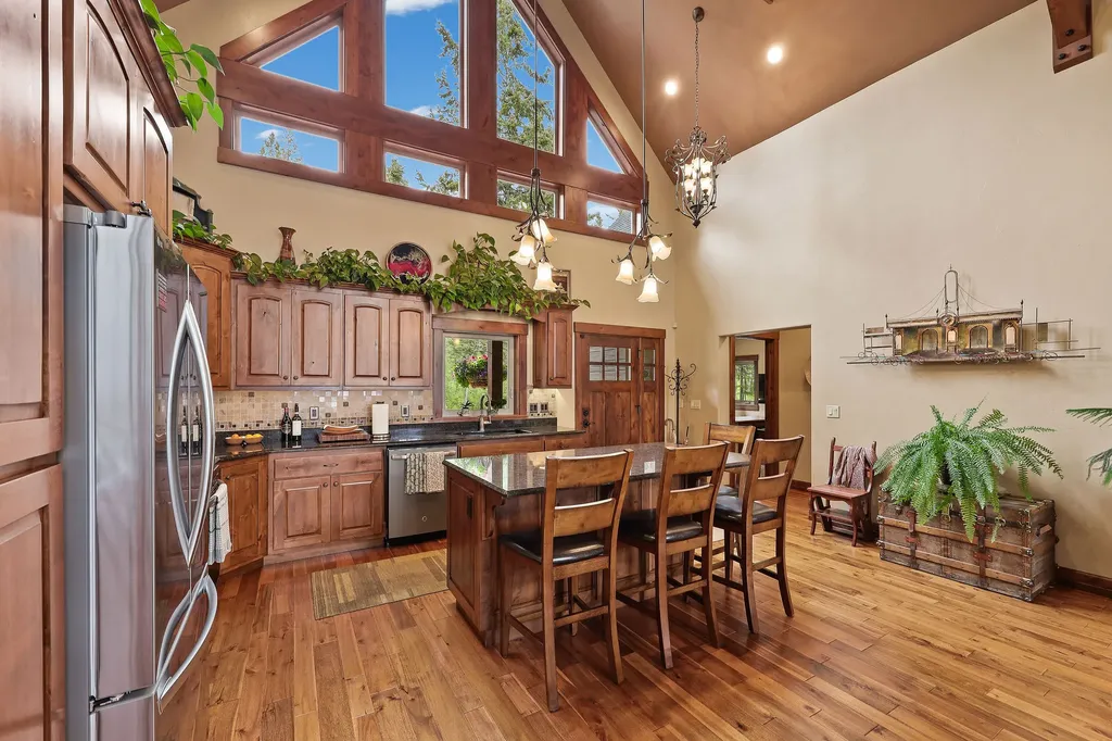 156 Goldenview Lane Lakeside MT 59922