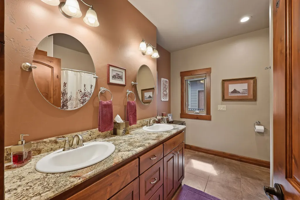 156 Goldenview Lane Lakeside MT 59922