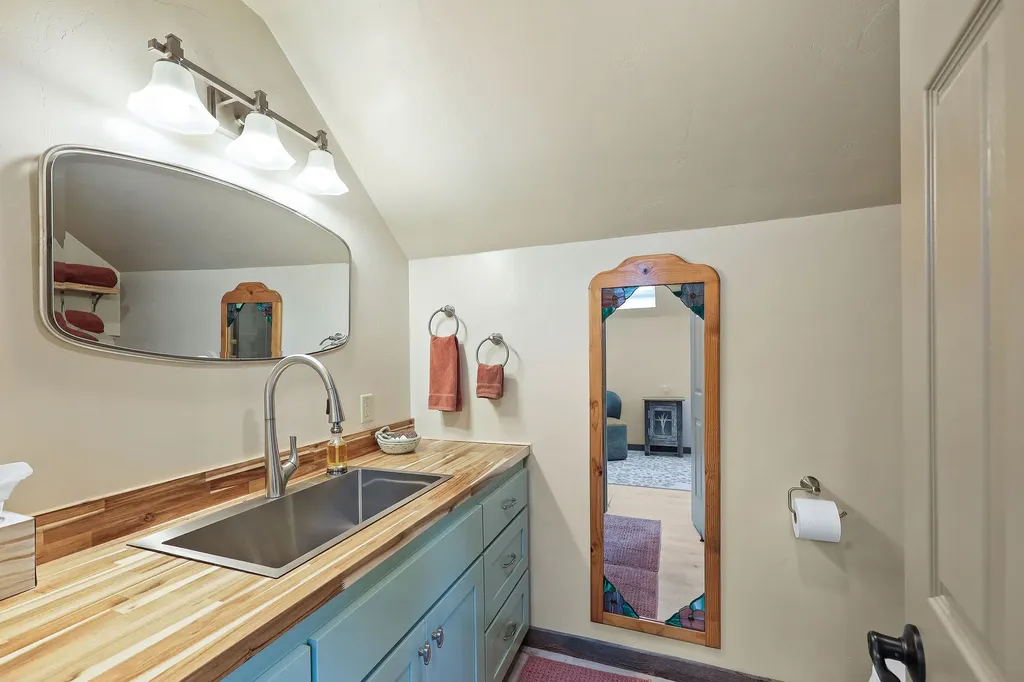 156 Goldenview Lane Lakeside MT 59922