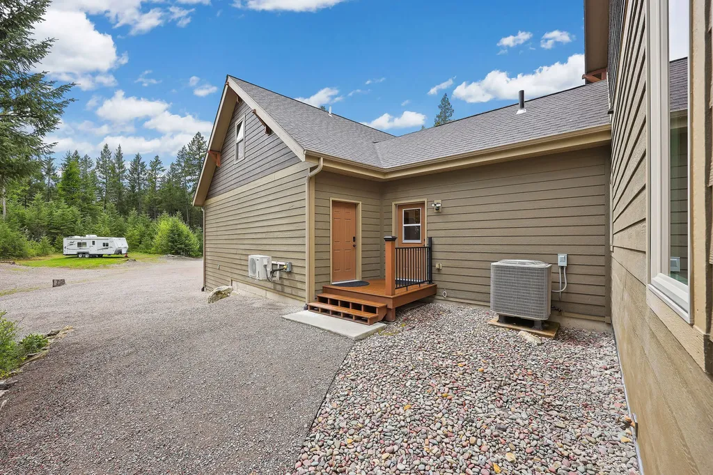 156 Goldenview Lane Lakeside MT 59922