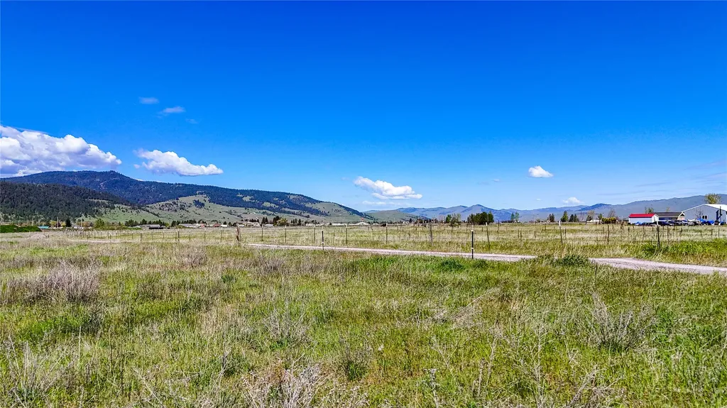 72880 Joes Lane Arlee MT 59821