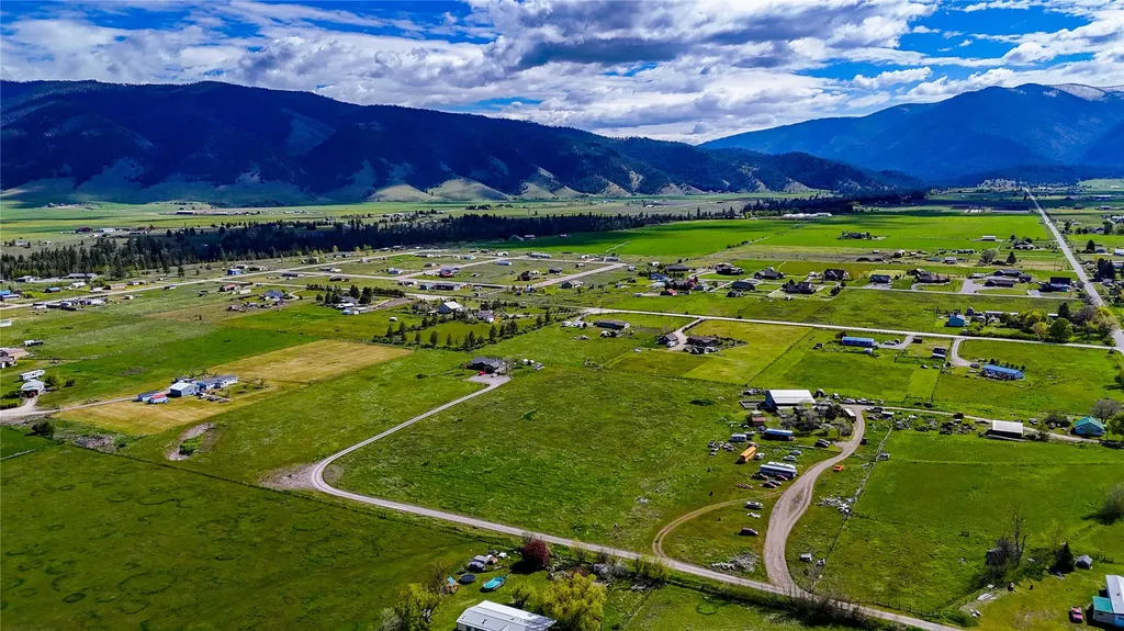 72880 Joes Lane Arlee MT 59821