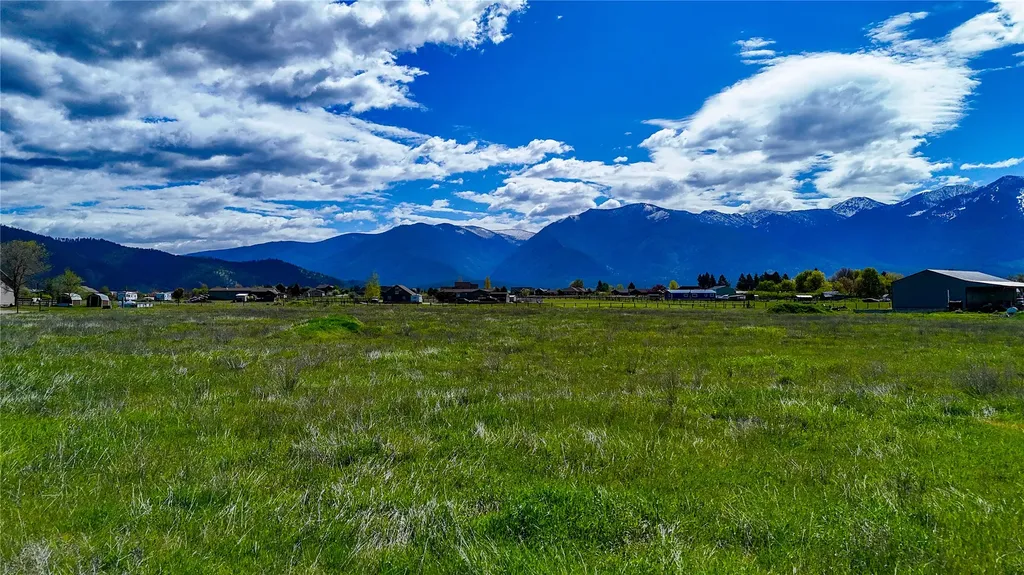 72880 Joes Lane Arlee MT 59821