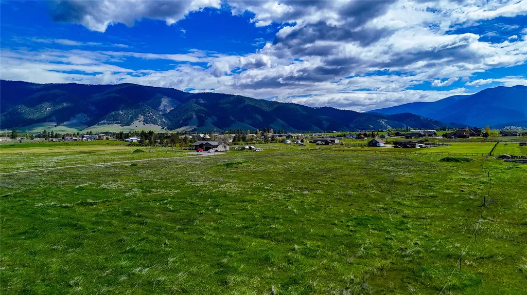 72880 Joes Lane Arlee MT 59821