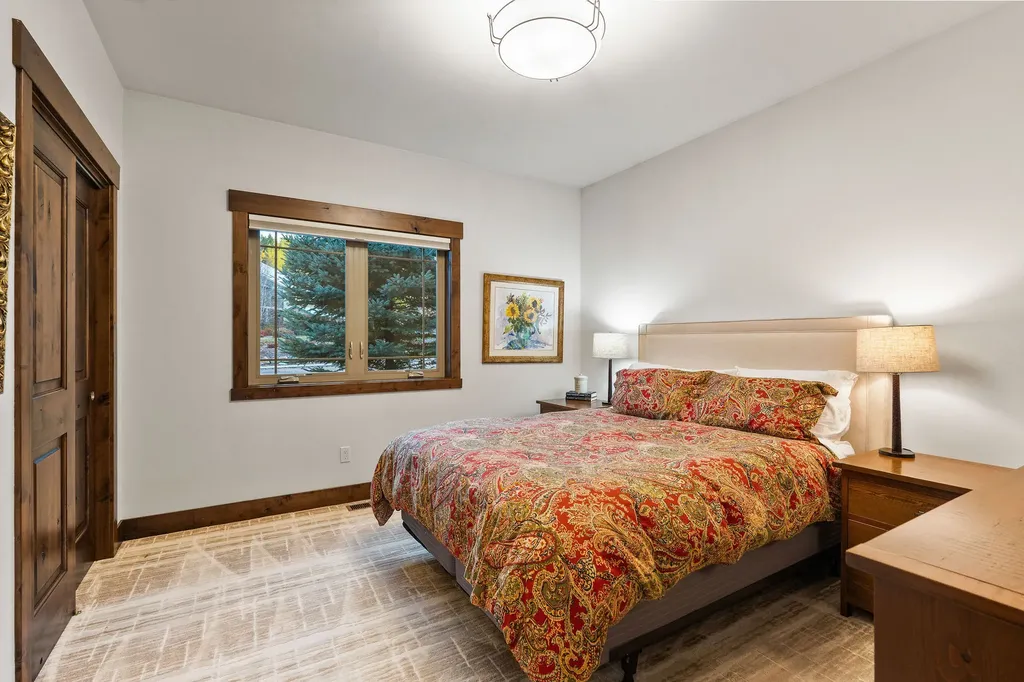 136 Oakmont Loop Columbia Falls MT 59912