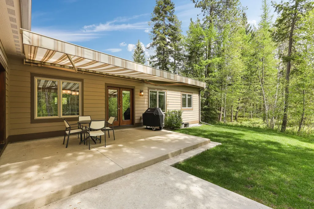 136 Oakmont Loop Columbia Falls MT 59912